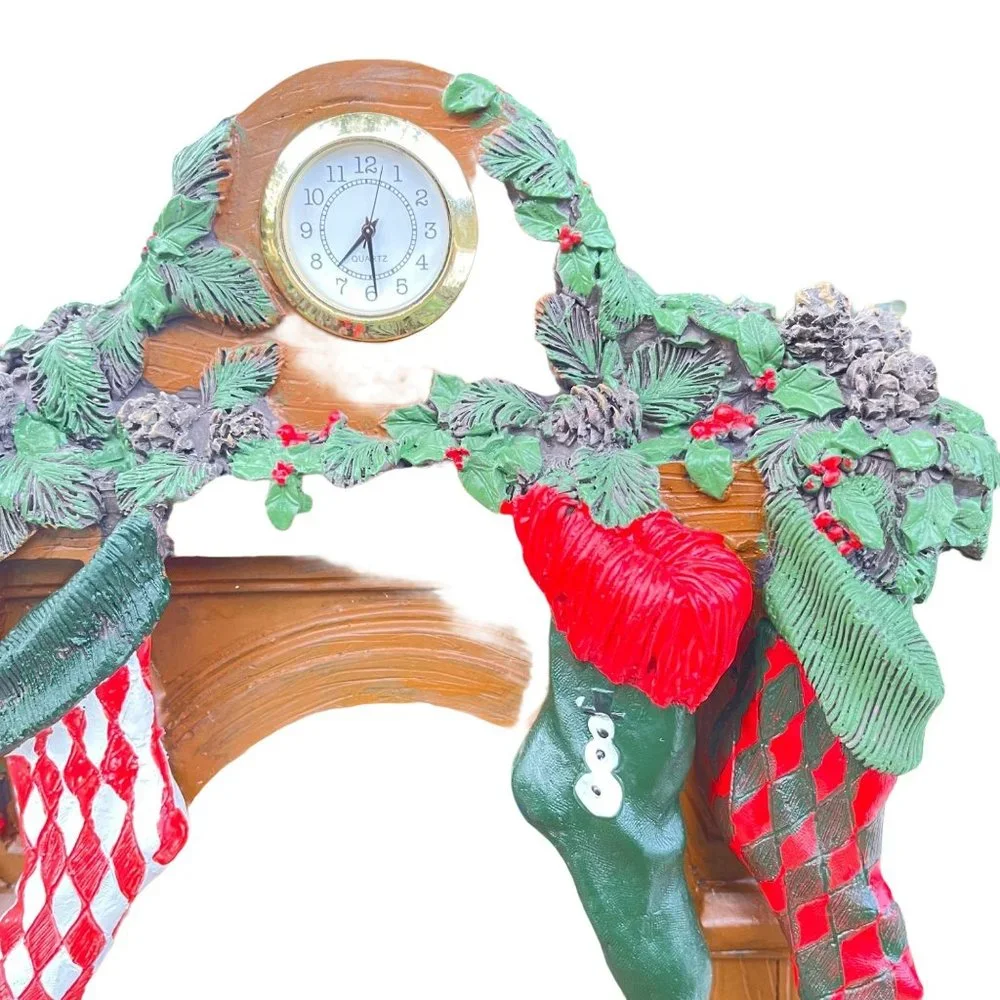 Yankee Candle Christmas‎ Mantle Stockings Clock Poinsettia Candle Holder 12.5in
